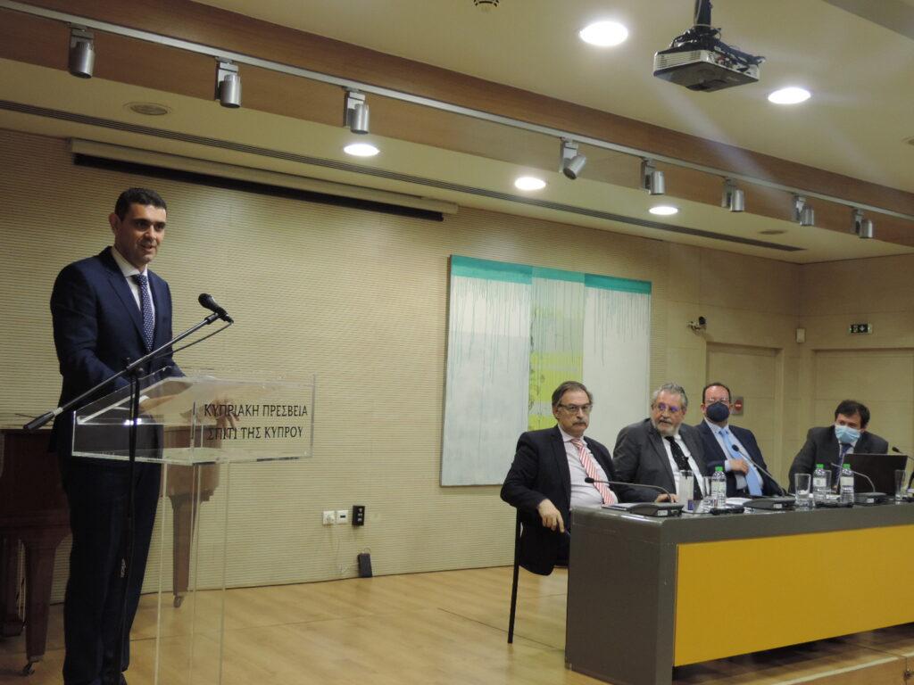 ΤΟ ΚΥΠΡΙΑΚΟ ΔΗΜΟΣΙΟ ΔΙΚΑΙΟ ΣΕ ΕΞΕΛΙΞΗ