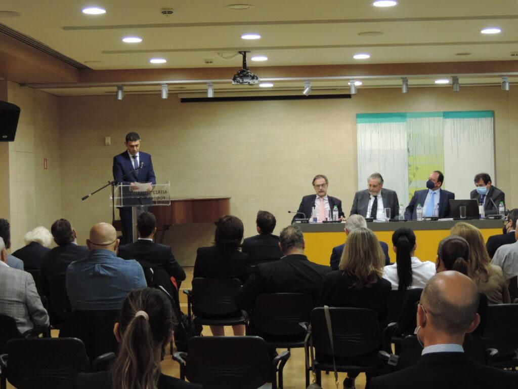 ΤΟ ΚΥΠΡΙΑΚΟ ΔΗΜΟΣΙΟ ΔΙΚΑΙΟ ΣΕ ΕΞΕΛΙΞΗ