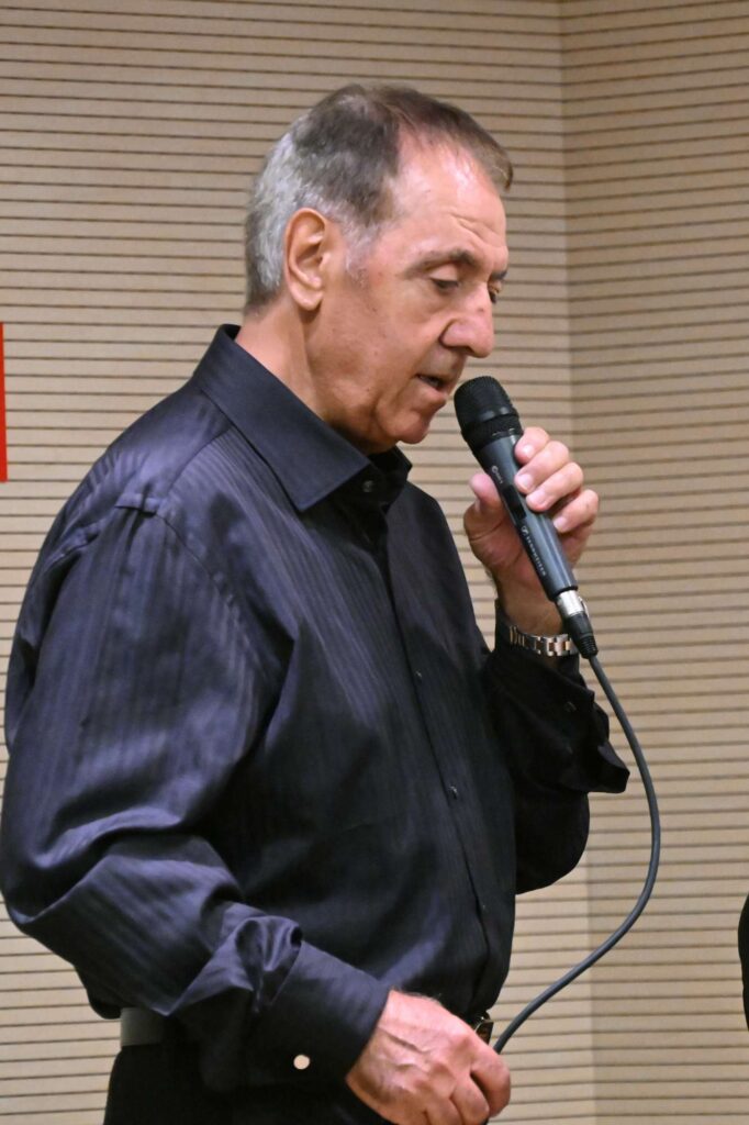 “Ο Μίκης Θεοδωράκης της Κύπρου και η Κύπρος του Μίκη Θεοδωράκη” του Μίμη Σοφοκλέους