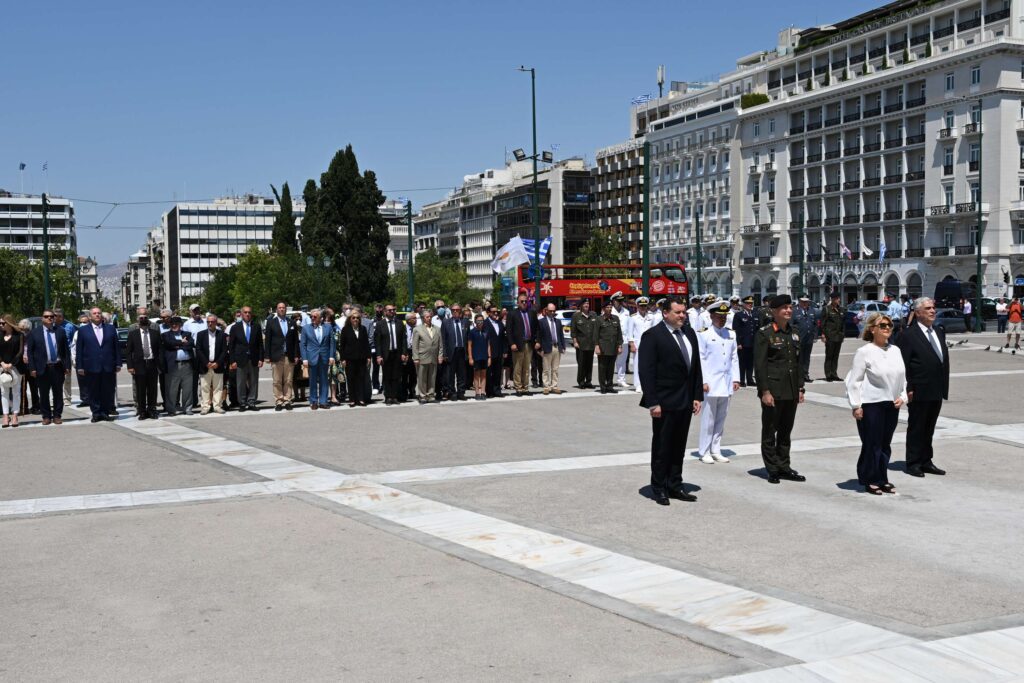 ΑΡΧΙΕΡΑΤΙΚΟ ΜΝΗΜΟΣΥΝΟ