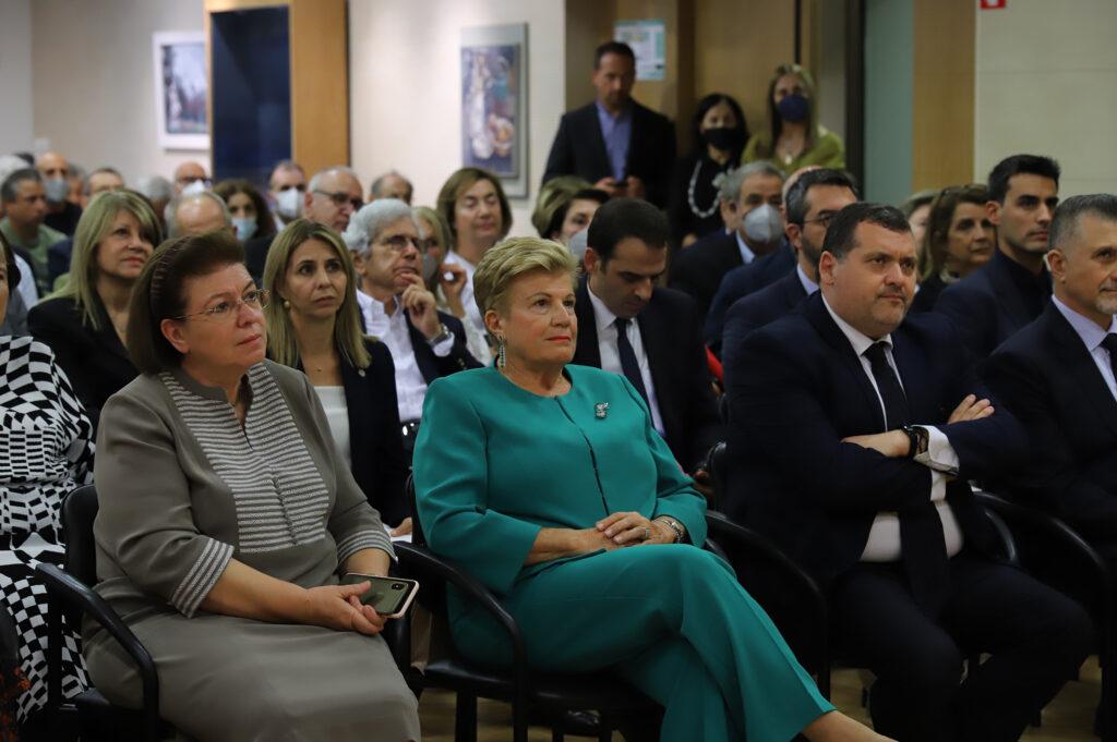 “η γοητεία του οικείου” ΒΙΚΤΩΡ ΙΩΑΝΝΙΔΗΣ
