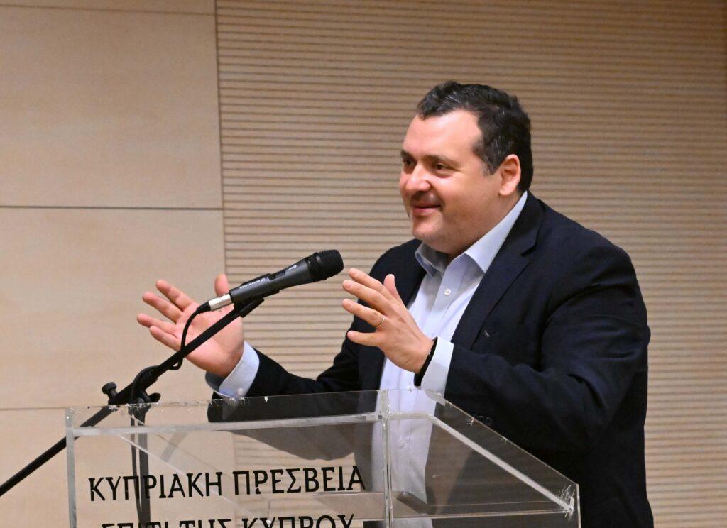 “Πτυχές και Διαθλάσεις του Κυπριακού 1821  Πρόσωπα, σχέδια και σκιές” του Πέτρου Παπαπολυβίου