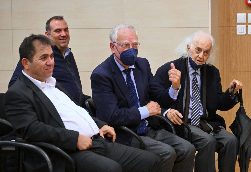 Οι προεκτάσεις της κυπριακής διαλέκτου: λογοτεχνία, καθημερινότητα, μέσα κοινωνικής δικτύωσης