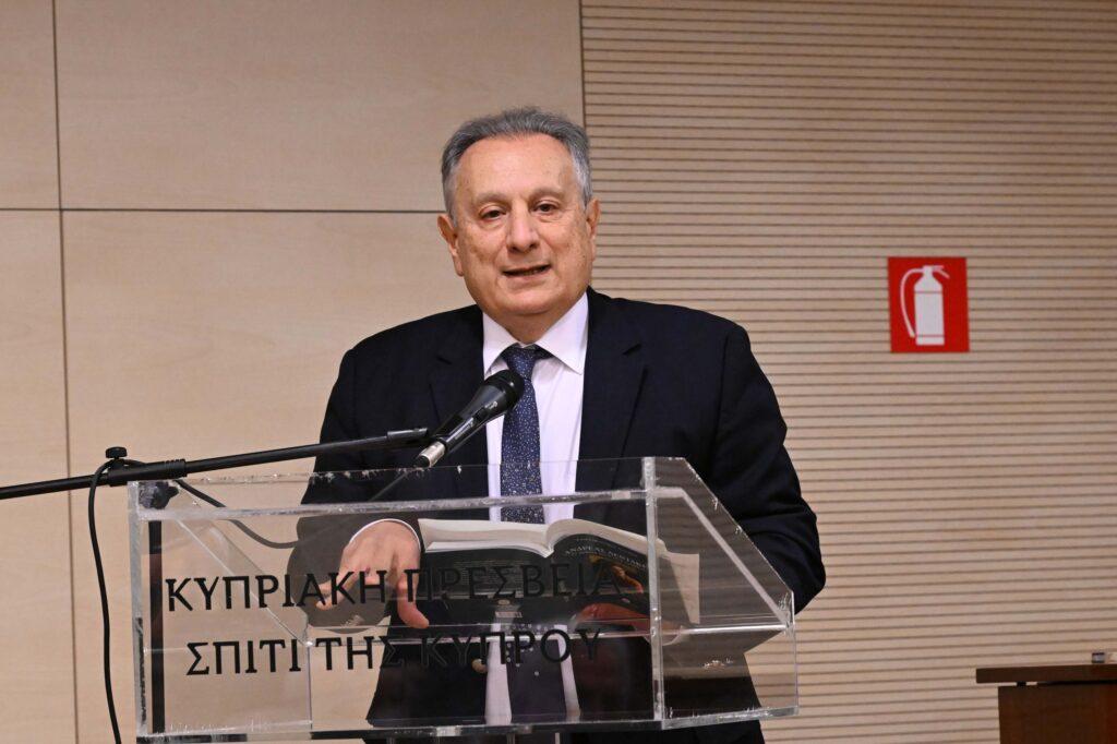 “ΑΝΔΡΕΑΣ ΛΕΝΤΑΚΗΣ. 25 χρόνια μετά είναι ακόμη εδώ” της ‘Εφης Σαβουλίδου Λεντάκη