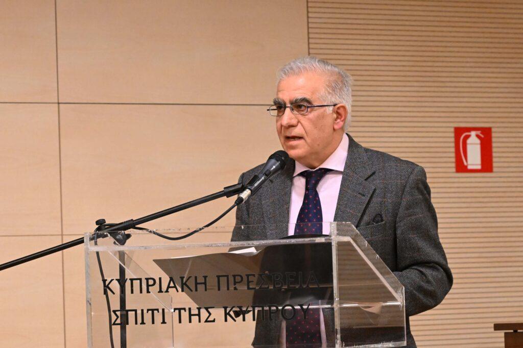 “ΑΝΔΡΕΑΣ ΛΕΝΤΑΚΗΣ. 25 χρόνια μετά είναι ακόμη εδώ” της ‘Εφης Σαβουλίδου Λεντάκη