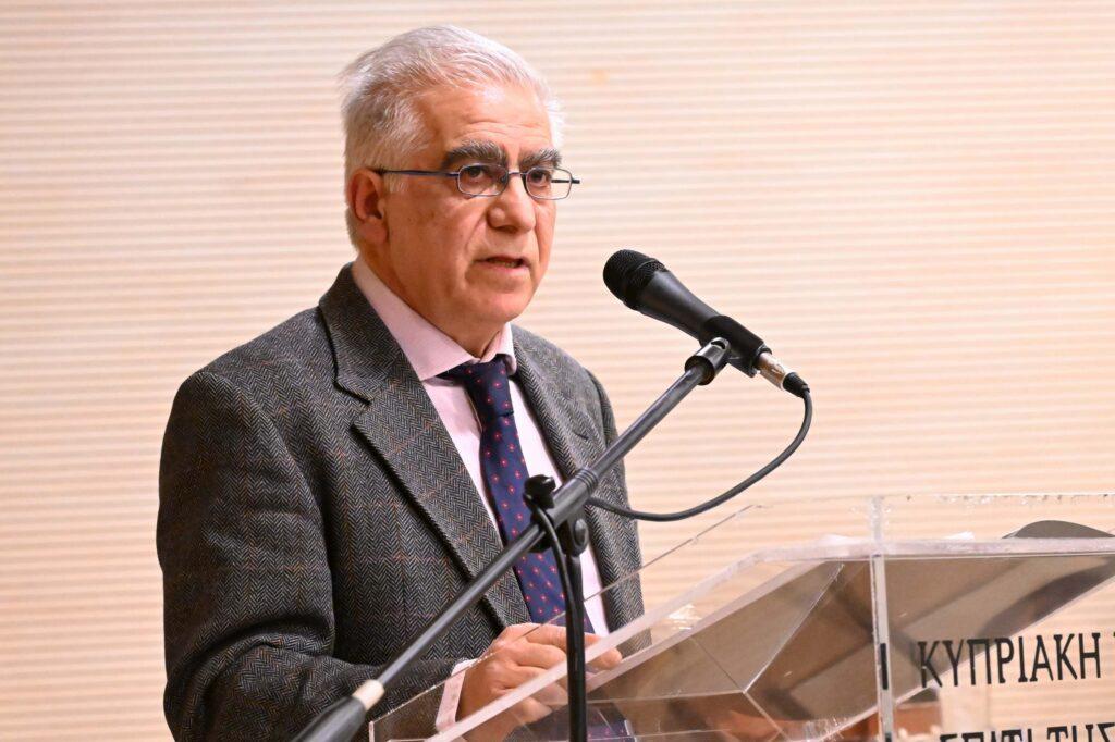 “ΑΝΔΡΕΑΣ ΛΕΝΤΑΚΗΣ. 25 χρόνια μετά είναι ακόμη εδώ” της ‘Εφης Σαβουλίδου Λεντάκη