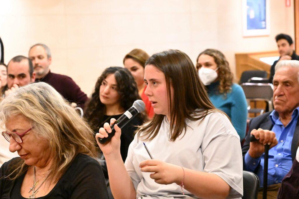 “Η Αρχαιολογική Έρευνα του ΑΠΘ στην Κύπρο. Η ανασκαφή στην αναβαθμίδα του Ρουδιά στο Τρόοδος.”