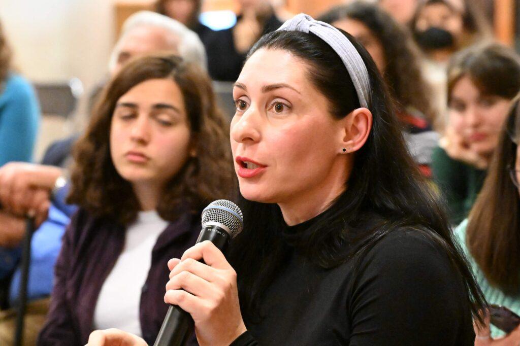 “Η Αρχαιολογική Έρευνα του ΑΠΘ στην Κύπρο. Η ανασκαφή στην αναβαθμίδα του Ρουδιά στο Τρόοδος.”