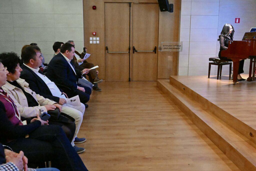 “Ο ‘κλασικός’ Μίκης Θεοδωράκης” ρεσιτάλ για φωνή και πιάνο