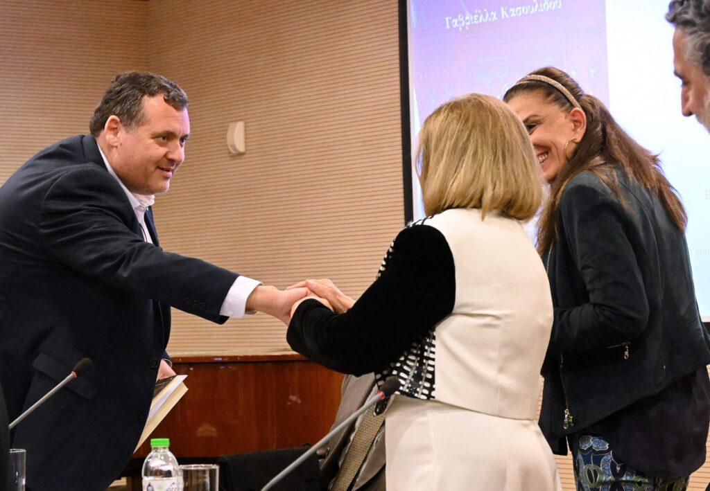 “Σίβυλλα Ηροφίλη. Η xιλιόχρονη προφήτισσα” της Γαβριέλλας Κασουλίδου