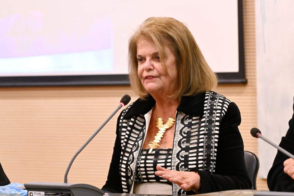 “Σίβυλλα Ηροφίλη. Η xιλιόχρονη προφήτισσα” της Γαβριέλλας Κασουλίδου