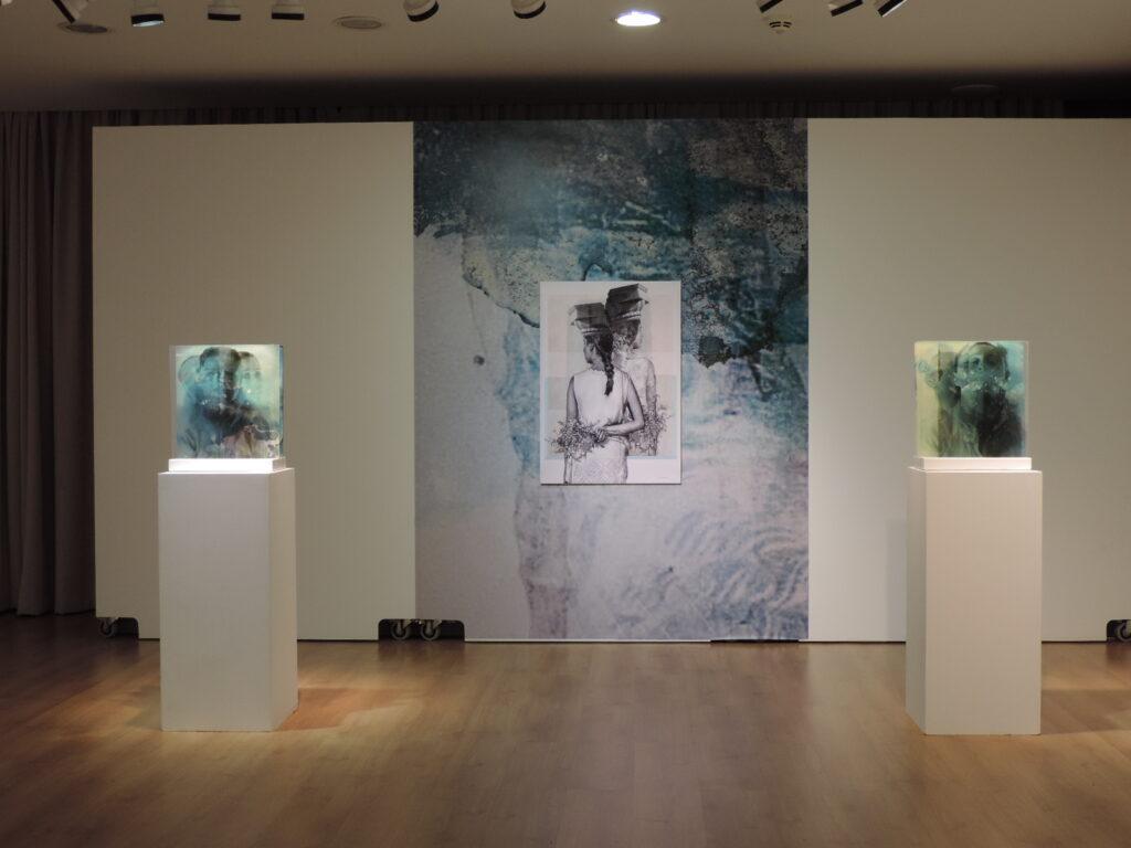 “Ιn Between”  Ιωάννα Κυθραιώτου, Θέκλα Παπαδοπούλου, Έλενα Τσιγαρίδου