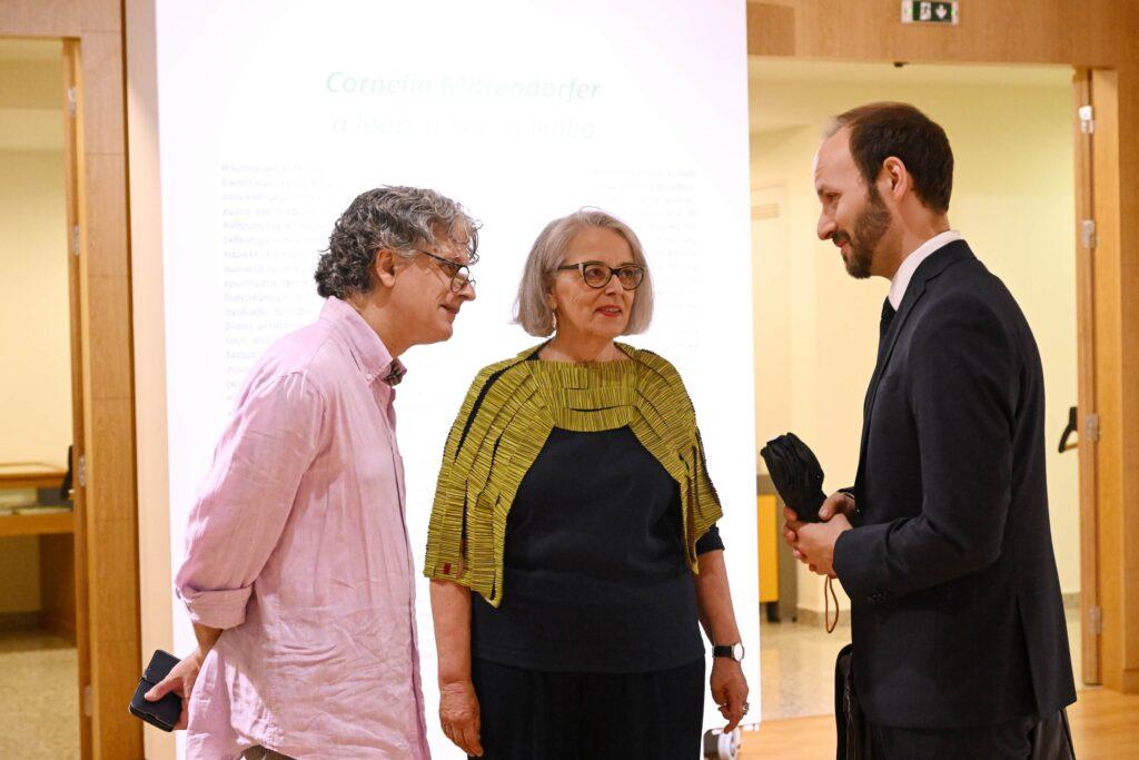 Cornelia Mittendorfer “a loop, a line, a limbo”