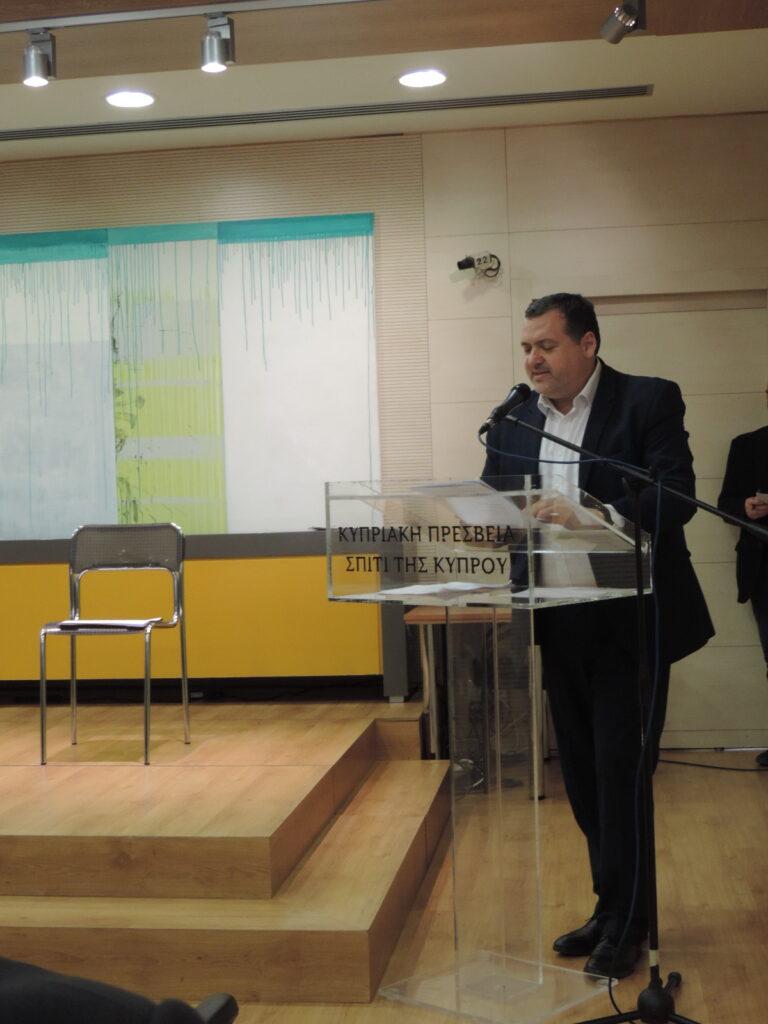 “Πρόσφυγες, Ορφανοί όπου Γης” της Σταυρούλας Δεκούλου