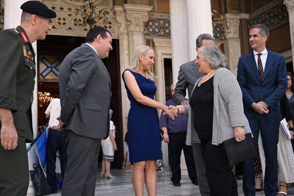 ΑΡΧΙΕΡΑΤΙΚΟ ΜΝΗΜΟΣΥΝΟ ΓΙΑ ΤΟΥΣ ΠΕΣΟΝΤΕΣ ΚΑΤΑ ΤΟ ΠΡΑΞΙΚΟΠΗΜΑ ΚΑΙ ΤΗΝ ΤΟΥΡΚΙΚΗ ΕΙΣΒΟΛΗ ΣΤΗΝ ΚΥΠΡΟ ΤΟ 1974