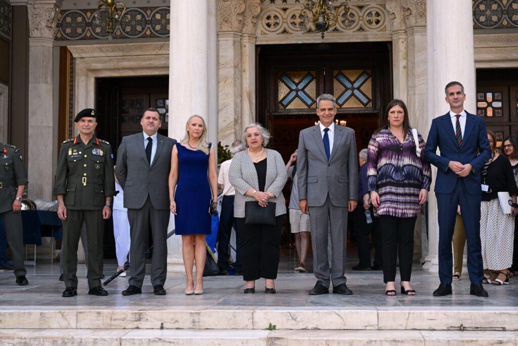ΑΡΧΙΕΡΑΤΙΚΟ ΜΝΗΜΟΣΥΝΟ ΓΙΑ ΤΟΥΣ ΠΕΣΟΝΤΕΣ ΚΑΤΑ ΤΟ ΠΡΑΞΙΚΟΠΗΜΑ ΚΑΙ ΤΗΝ ΤΟΥΡΚΙΚΗ ΕΙΣΒΟΛΗ ΣΤΗΝ ΚΥΠΡΟ ΤΟ 1974