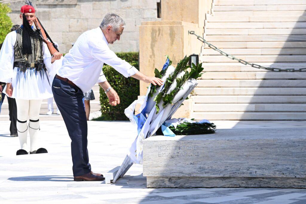 ΑΡΧΙΕΡΑΤΙΚΟ ΜΝΗΜΟΣΥΝΟ ΓΙΑ ΤΟΥΣ ΠΕΣΟΝΤΕΣ ΚΑΤΑ ΤΟ ΠΡΑΞΙΚΟΠΗΜΑ ΚΑΙ ΤΗΝ ΤΟΥΡΚΙΚΗ ΕΙΣΒΟΛΗ ΣΤΗΝ ΚΥΠΡΟ ΤΟ 1974