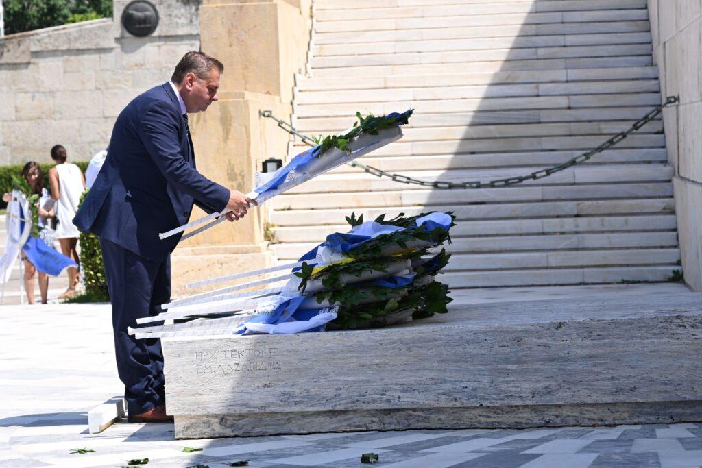 ΑΡΧΙΕΡΑΤΙΚΟ ΜΝΗΜΟΣΥΝΟ ΓΙΑ ΤΟΥΣ ΠΕΣΟΝΤΕΣ ΚΑΤΑ ΤΟ ΠΡΑΞΙΚΟΠΗΜΑ ΚΑΙ ΤΗΝ ΤΟΥΡΚΙΚΗ ΕΙΣΒΟΛΗ ΣΤΗΝ ΚΥΠΡΟ ΤΟ 1974