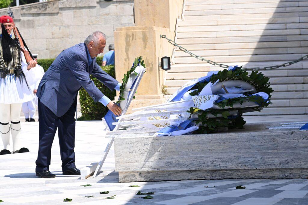 ΑΡΧΙΕΡΑΤΙΚΟ ΜΝΗΜΟΣΥΝΟ ΓΙΑ ΤΟΥΣ ΠΕΣΟΝΤΕΣ ΚΑΤΑ ΤΟ ΠΡΑΞΙΚΟΠΗΜΑ ΚΑΙ ΤΗΝ ΤΟΥΡΚΙΚΗ ΕΙΣΒΟΛΗ ΣΤΗΝ ΚΥΠΡΟ ΤΟ 1974