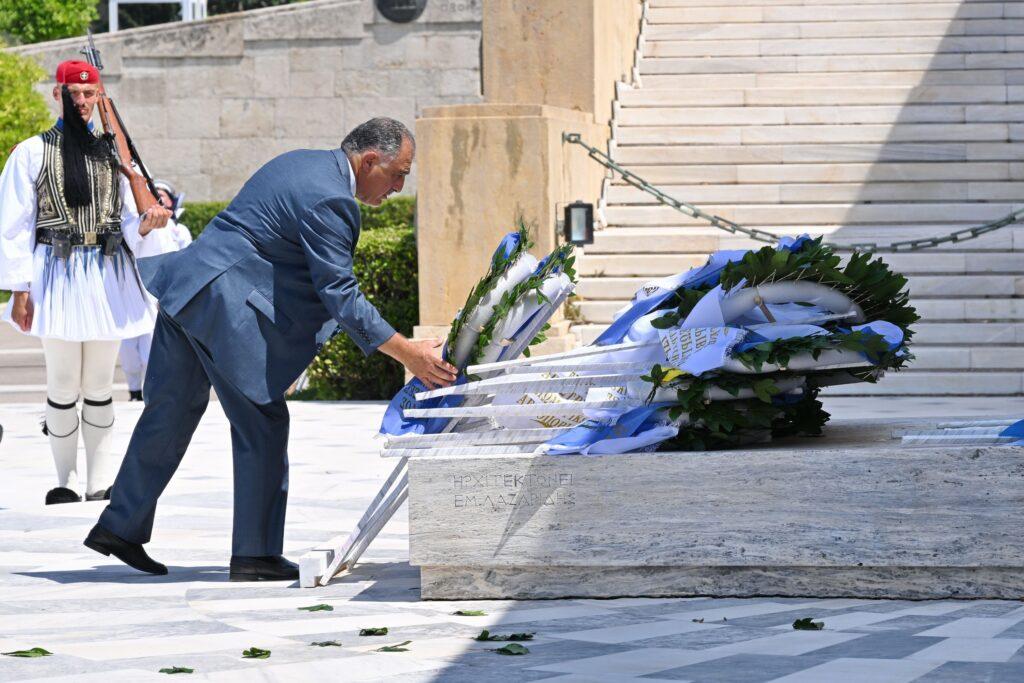 ΑΡΧΙΕΡΑΤΙΚΟ ΜΝΗΜΟΣΥΝΟ ΓΙΑ ΤΟΥΣ ΠΕΣΟΝΤΕΣ ΚΑΤΑ ΤΟ ΠΡΑΞΙΚΟΠΗΜΑ ΚΑΙ ΤΗΝ ΤΟΥΡΚΙΚΗ ΕΙΣΒΟΛΗ ΣΤΗΝ ΚΥΠΡΟ ΤΟ 1974