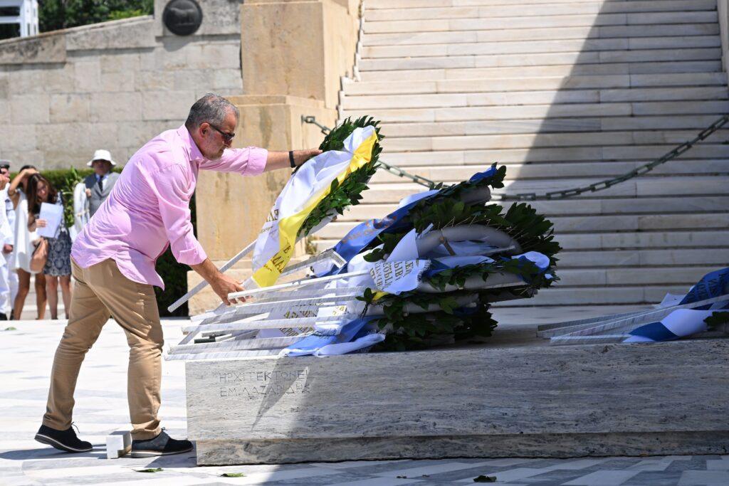 ΑΡΧΙΕΡΑΤΙΚΟ ΜΝΗΜΟΣΥΝΟ ΓΙΑ ΤΟΥΣ ΠΕΣΟΝΤΕΣ ΚΑΤΑ ΤΟ ΠΡΑΞΙΚΟΠΗΜΑ ΚΑΙ ΤΗΝ ΤΟΥΡΚΙΚΗ ΕΙΣΒΟΛΗ ΣΤΗΝ ΚΥΠΡΟ ΤΟ 1974