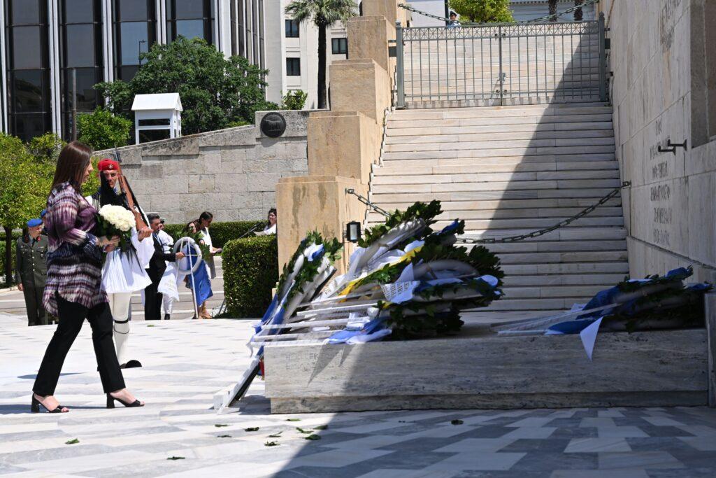 ΑΡΧΙΕΡΑΤΙΚΟ ΜΝΗΜΟΣΥΝΟ ΓΙΑ ΤΟΥΣ ΠΕΣΟΝΤΕΣ ΚΑΤΑ ΤΟ ΠΡΑΞΙΚΟΠΗΜΑ ΚΑΙ ΤΗΝ ΤΟΥΡΚΙΚΗ ΕΙΣΒΟΛΗ ΣΤΗΝ ΚΥΠΡΟ ΤΟ 1974