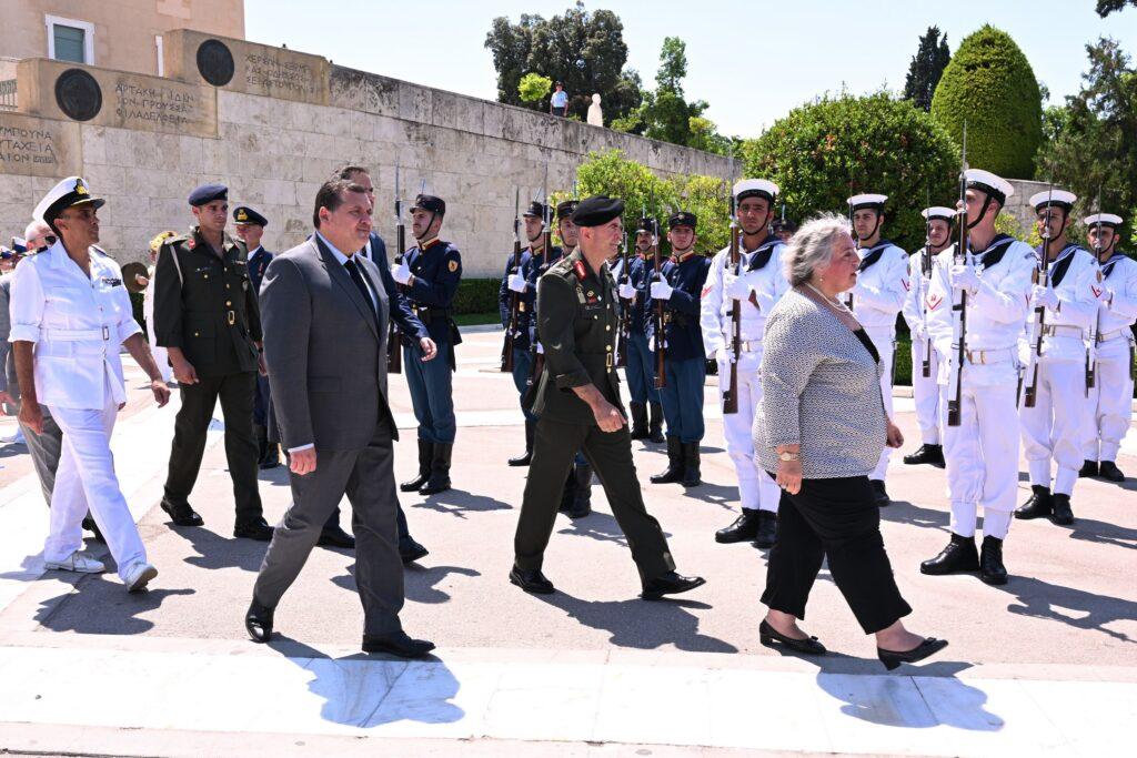 ΑΡΧΙΕΡΑΤΙΚΟ ΜΝΗΜΟΣΥΝΟ ΓΙΑ ΤΟΥΣ ΠΕΣΟΝΤΕΣ ΚΑΤΑ ΤΟ ΠΡΑΞΙΚΟΠΗΜΑ ΚΑΙ ΤΗΝ ΤΟΥΡΚΙΚΗ ΕΙΣΒΟΛΗ ΣΤΗΝ ΚΥΠΡΟ ΤΟ 1974