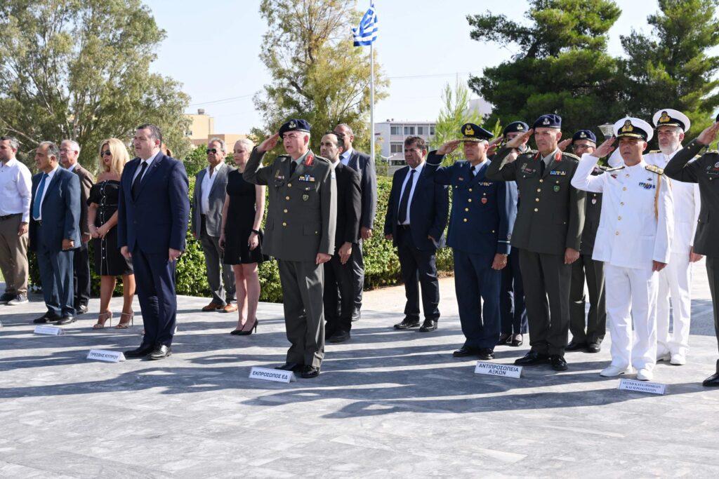 ΕΠΙΜΝΗΜΟΣΥΝΕΣ ΔΕΗΣΕΙΣ ΚΑΙ ΚΑΤΑΘΕΣΕΙΣ ΣΤΕΦΑΝΩΝ