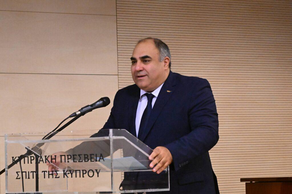 “Η αθέατη πλευρά. ΤΕΣΣΕΡΙΣ ΔΕΚΑΕΤΙΕΣ ΔΙΠΛΩΜΑΤΙΑΣ (1979-2018)” του Πρέσβυ ε.τ. κ. Αλέξανδρου Ν. Ζήνων