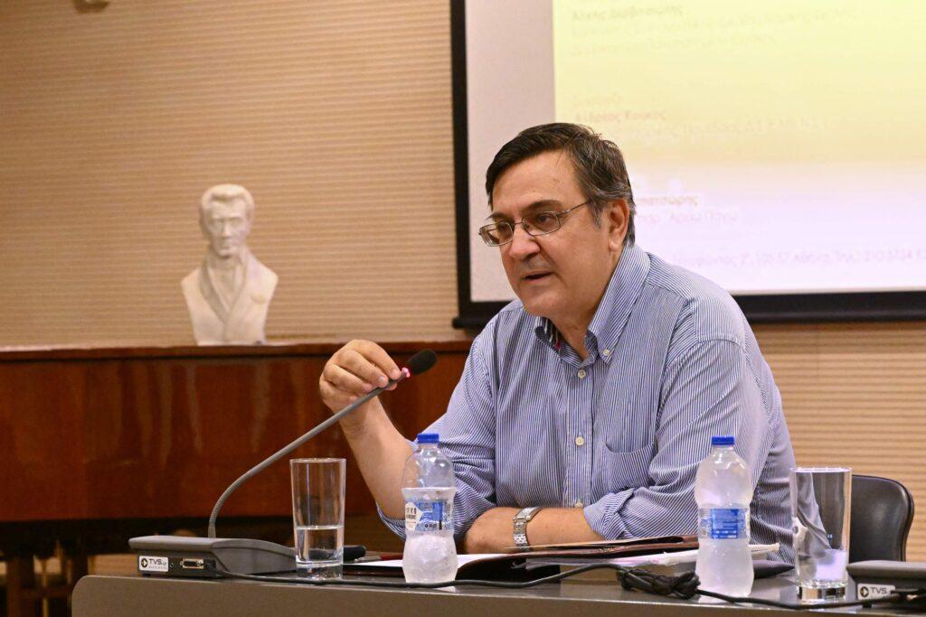 “Τα Συντάγματα της Εθνεγερσίας” του Άλκη Δερβιτσιώτη