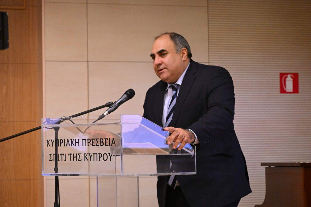 “Λαϊκές ενδυμασίες του Ριζοκαρπάσου:  ένας ιδιαίτερος και μοναδικός  ενδυματολογικός πολιτισμός” διάλεξη της Νάσας Παταπίου