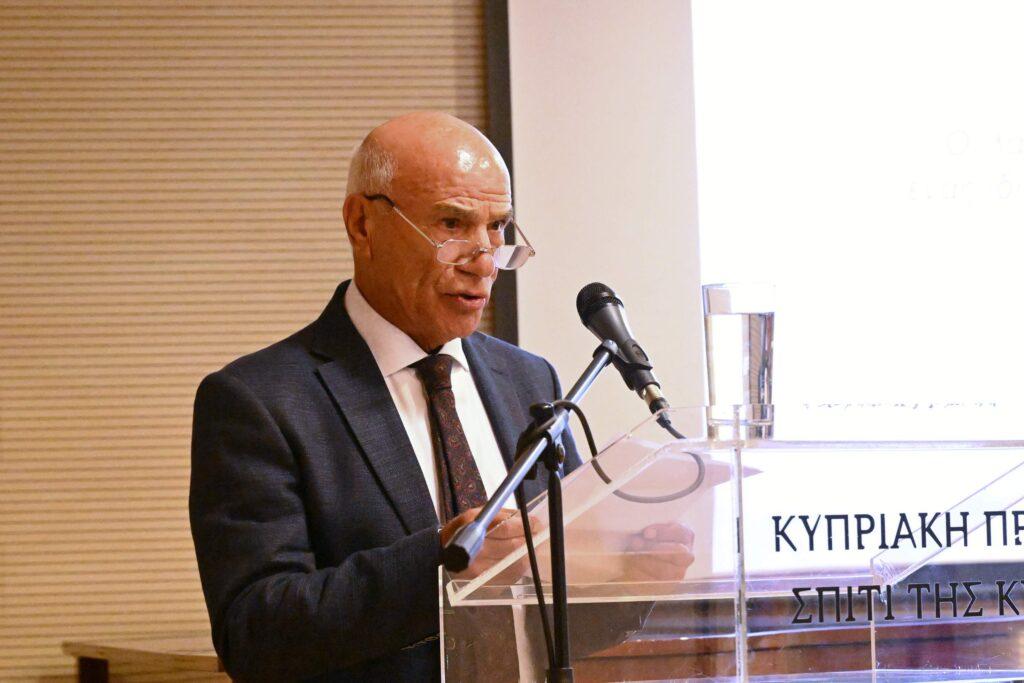 “Λαϊκές ενδυμασίες του Ριζοκαρπάσου:  ένας ιδιαίτερος και μοναδικός  ενδυματολογικός πολιτισμός” διάλεξη της Νάσας Παταπίου