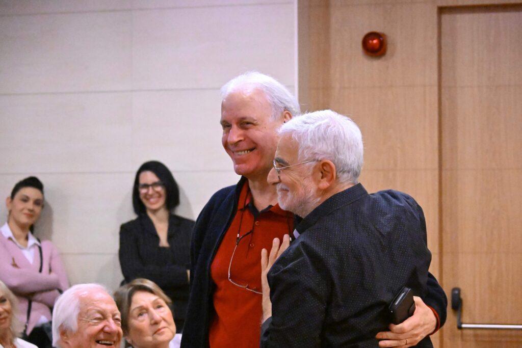 “Δώρος Γεωργιάδης. Μ’ ένα τραγούδι που μιλάει στην ανθρωπιά σας” του Αλέξανδρου Φωκά