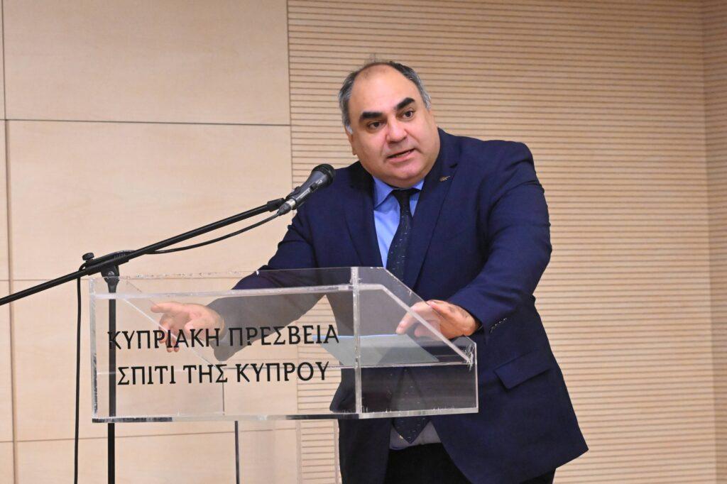 “Γιατί η Μέση Ανατολή; Ο γεωγραφικός χώρος με τη μεγαλύτερη επίδραση στη διαμόρφωση και παραγωγή ιστορικής ύλης τους τελευταίους αιώνες.” του Δημήτρη Παπανδρέου
