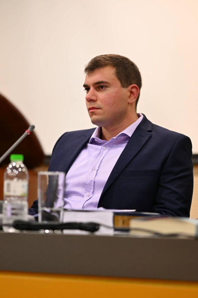 “Γιατί η Μέση Ανατολή; Ο γεωγραφικός χώρος με τη μεγαλύτερη επίδραση στη διαμόρφωση και παραγωγή ιστορικής ύλης τους τελευταίους αιώνες.” του Δημήτρη Παπανδρέου