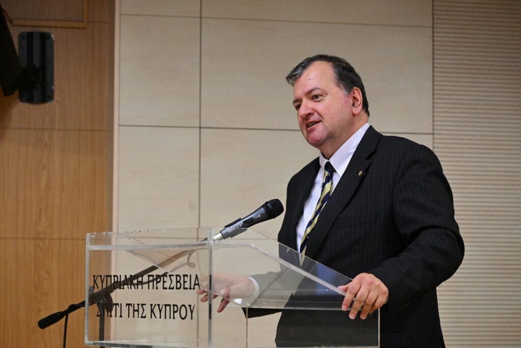 “Κοινωνία Τζαζ!” του Βασίλη Δημητριάδη