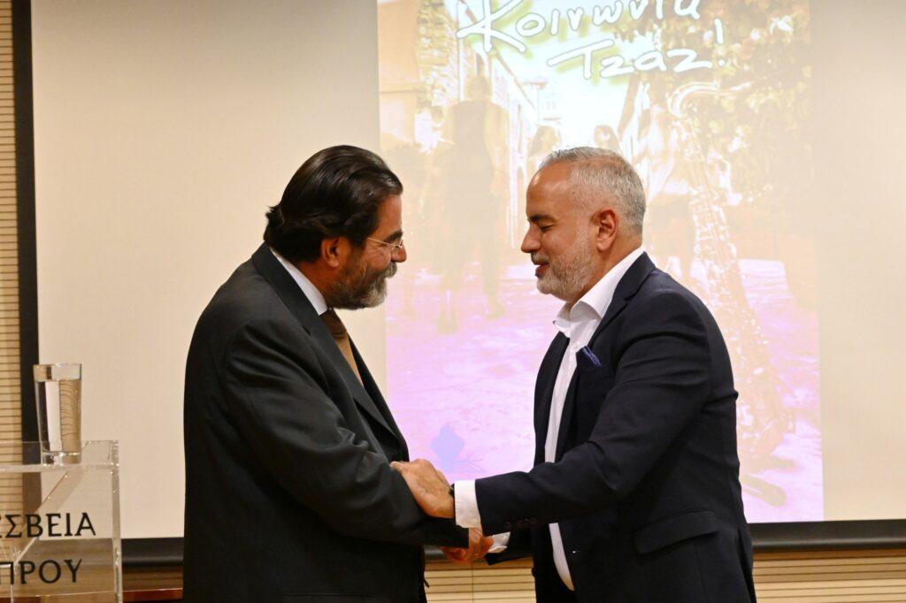 “Κοινωνία Τζαζ!” του Βασίλη Δημητριάδη
