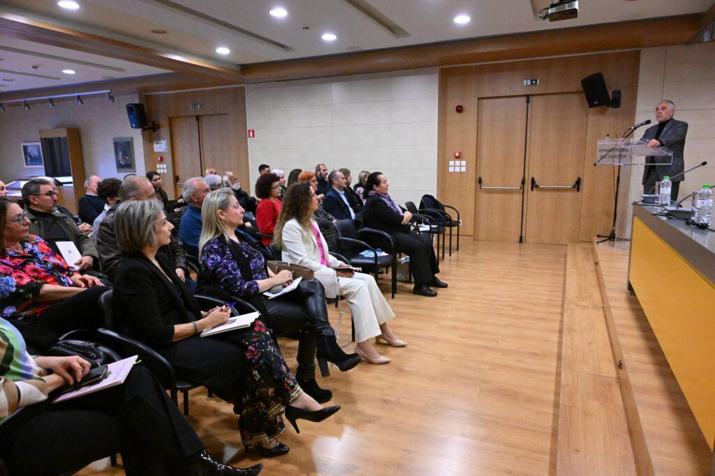“Η γυναικεία λογοτεχνική φωνή στην Κύπρο” του Μίμη Α. Σοφοκλέους