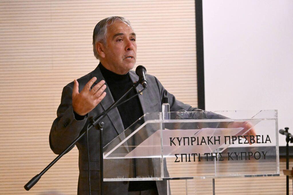 “Η γυναικεία λογοτεχνική φωνή στην Κύπρο” του Μίμη Α. Σοφοκλέους