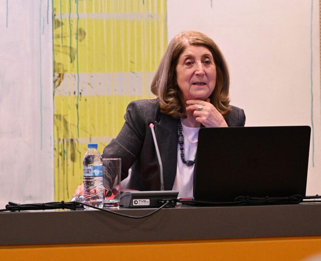 “Ο ρόλος της Κύπρου στις θαλάσσιες επικοινωνίες στη Μεσόγειο  κατά την Πρώιμη Εποχή του Σιδήρου” της Νότας Κούρου