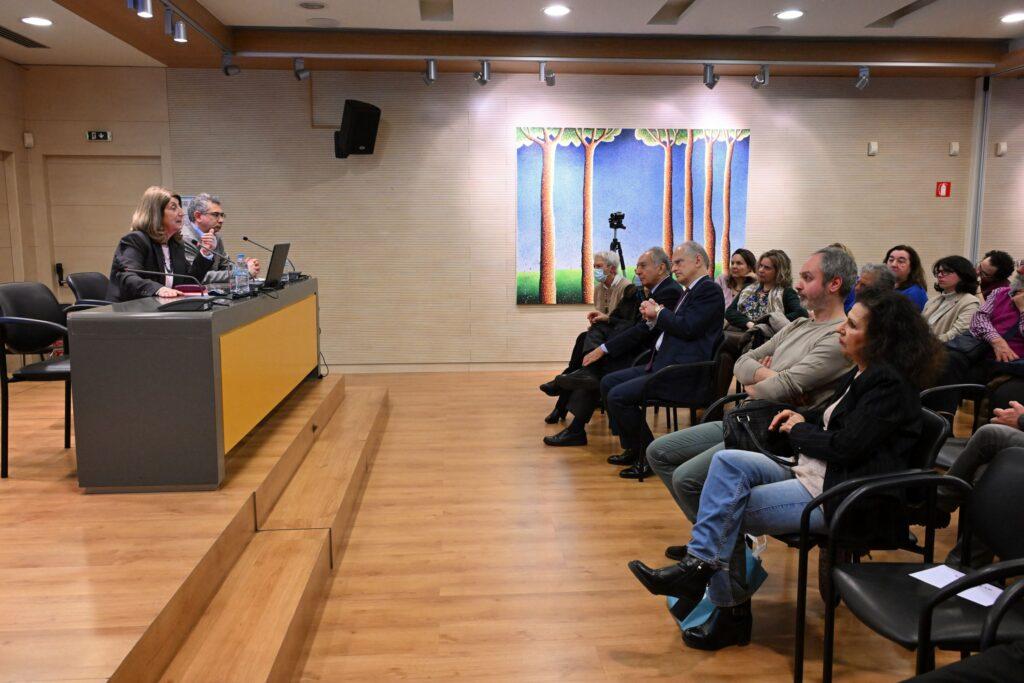 “Ο ρόλος της Κύπρου στις θαλάσσιες επικοινωνίες στη Μεσόγειο  κατά την Πρώιμη Εποχή του Σιδήρου” της Νότας Κούρου