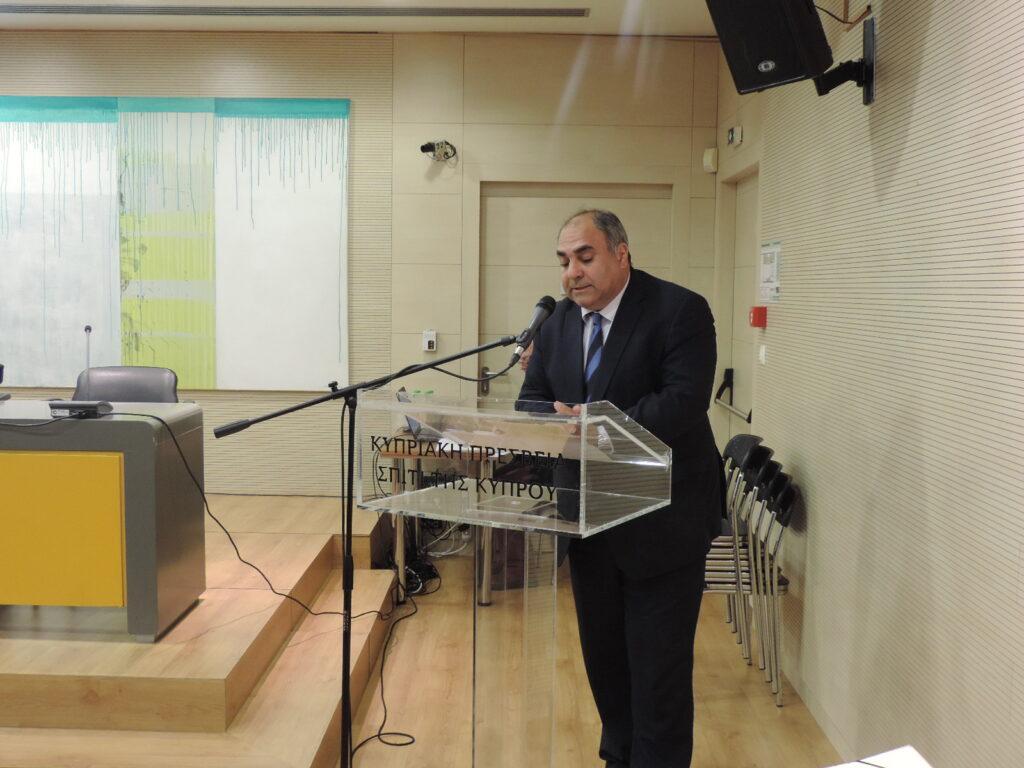 “Συνοπτική Ιστορία της Κύπρου από την Εποχή του Βυζαντίου έως και τον Β΄ Παγκόσμιο Πόλεμο” του Δρος Ιωάννη Σ. Παπαφλωράτου