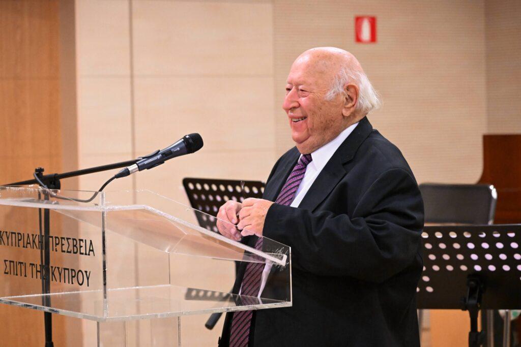 “ΦΩΝΗ ΛΑΟΥ ΕΥΤΖΗ ΘΕΟΥ. Οι Φωνές της κυπριακής μουσικής παράδοσης” του Μιχάλη Χατζημιχαήλ
