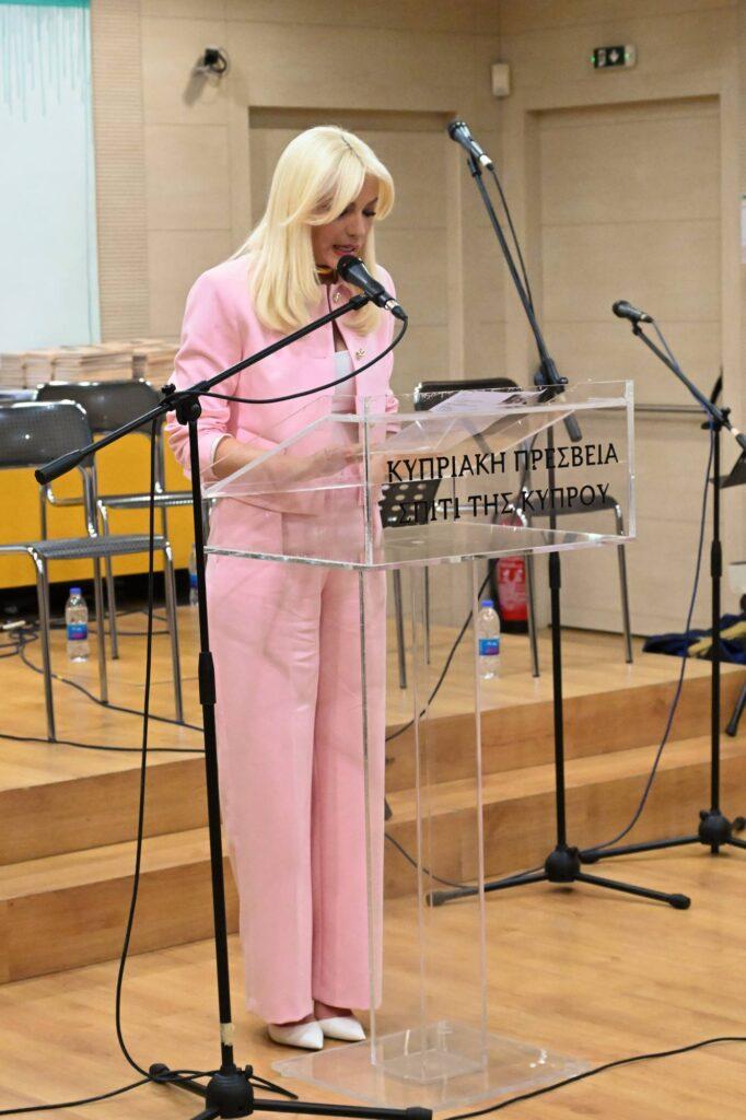 “ΦΩΝΗ ΛΑΟΥ ΕΥΤΖΗ ΘΕΟΥ. Οι Φωνές της κυπριακής μουσικής παράδοσης” του Μιχάλη Χατζημιχαήλ