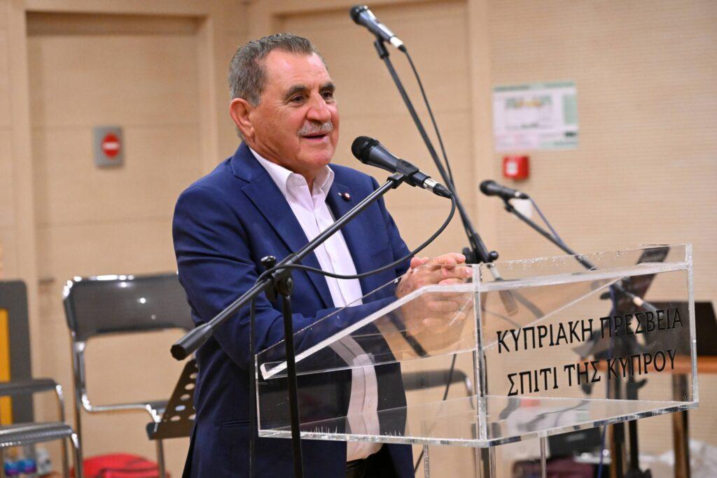 “ΦΩΝΗ ΛΑΟΥ ΕΥΤΖΗ ΘΕΟΥ. Οι Φωνές της κυπριακής μουσικής παράδοσης” του Μιχάλη Χατζημιχαήλ