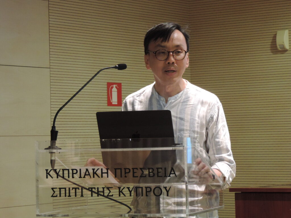 Παράκτιες Αρχιτεκτονικές και Πολιτικές του Τουρισμού: Τοπία Αναψυχής στο Ηλιόλουστο Παγκόσμιο