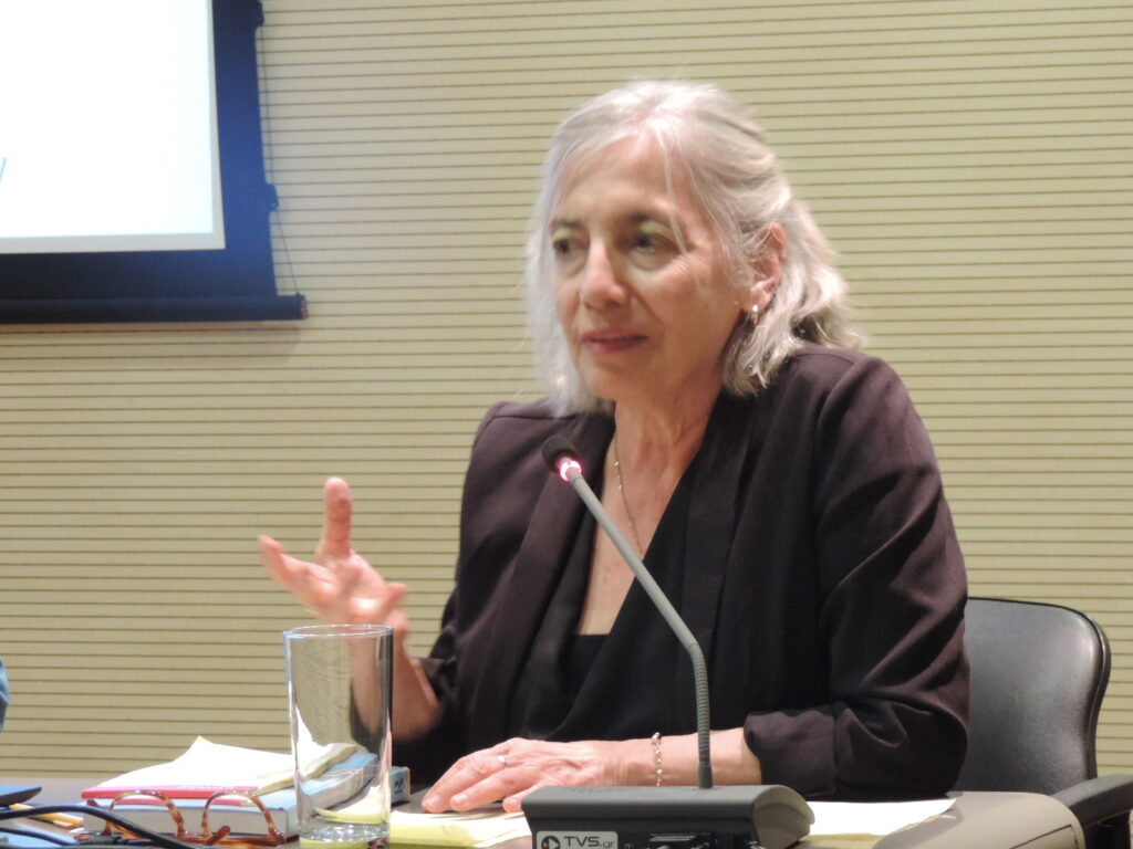 Παράκτιες Αρχιτεκτονικές και Πολιτικές του Τουρισμού: Τοπία Αναψυχής στο Ηλιόλουστο Παγκόσμιο