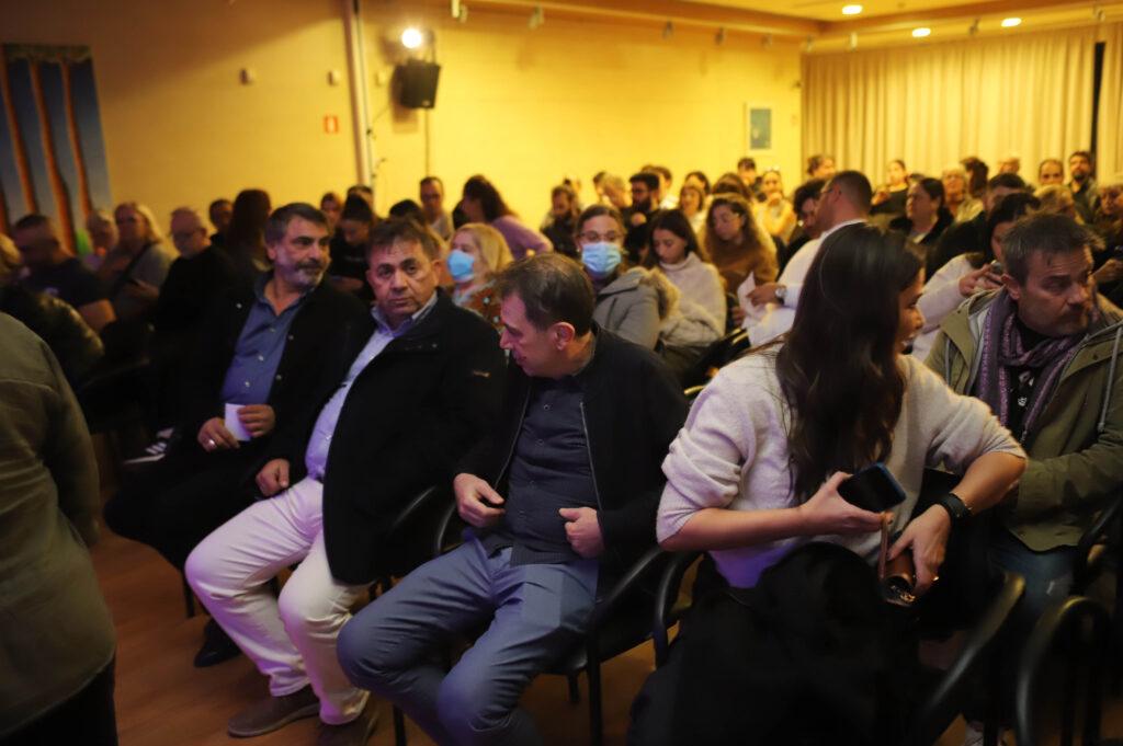 “ΓΙΑ ΟΛΑ ΦΤΑΙΕΙ Η ΚΟΝΓΚΟΛΕΖΑ” του Μιχάλη Παπδόπουλου σε σκηνοθεσία Αλεξίας Παπαλαζάρου
