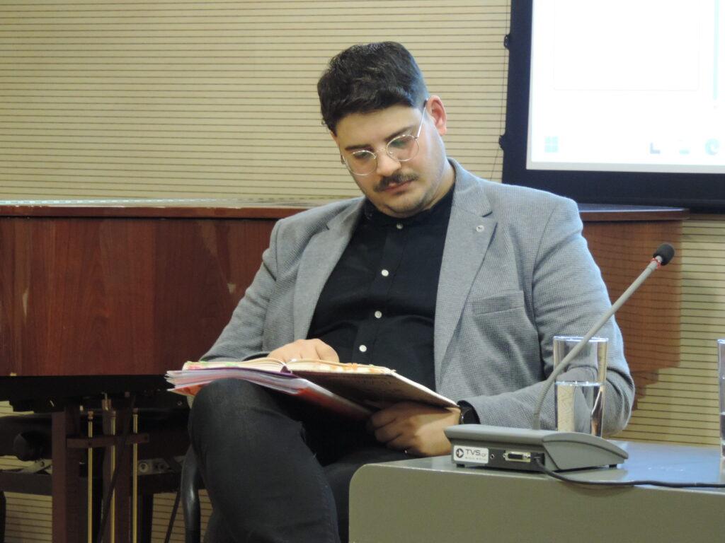 ΜΙΛΤΟΣ ΣΑΧΤΟΥΡΗΣ. Ο ποιητής των τολμηρών εικόνων.