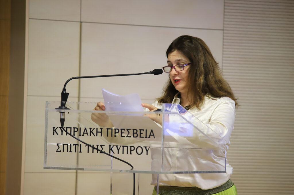 ΜΙΛΤΟΣ ΣΑΧΤΟΥΡΗΣ. Ο ποιητής των τολμηρών εικόνων.